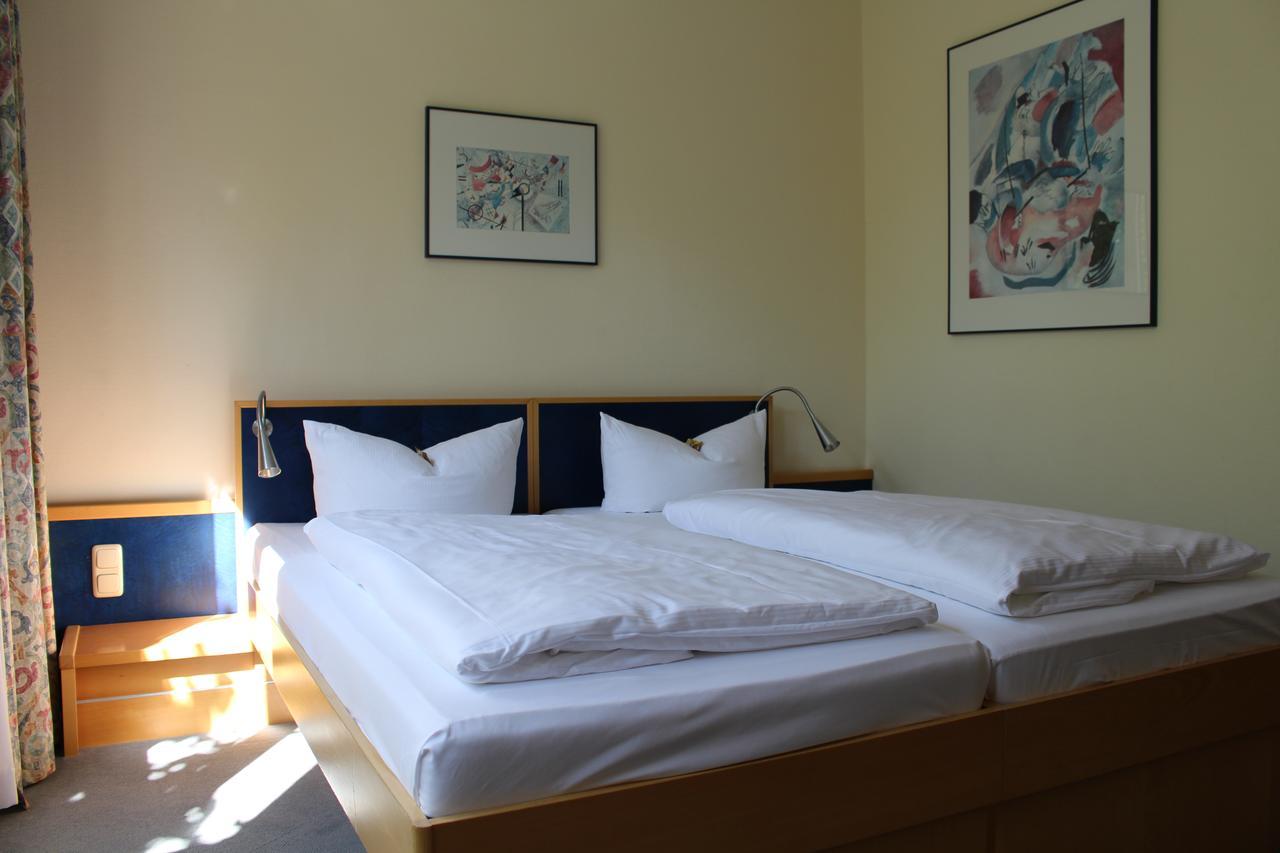 Hotel Ilmtal Mellingen Kültér fotó